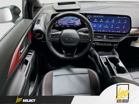 Used 2026 Chevrolet Equinox EV RS w/ Convenience Package II FWD image 24