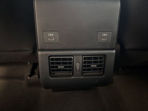 Used 2024 Toyota bZ4X FWD image 14