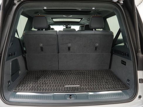 Certified 2024 Jeep Grand Wagoneer Series III w/ Rear Seat Video Group 1 image 51