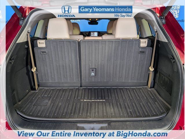 Used 2020 Toyota Highlander Limited FWD image 18