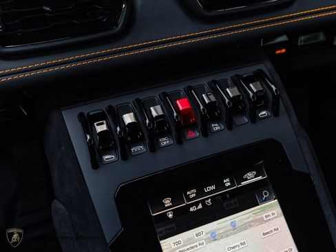 Used 2024 Lamborghini Huracan Sterrato image 20