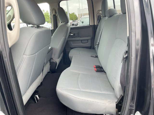 Used 2016 RAM 1500 Classic SLT AWD/4WD image 14