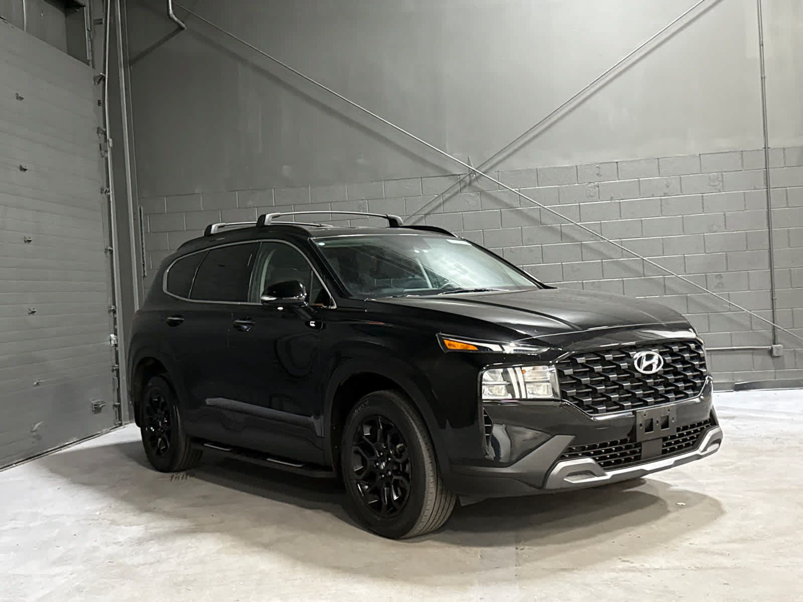 Used 2023 Hyundai Santa Fe XRT AWD/4WD image 1