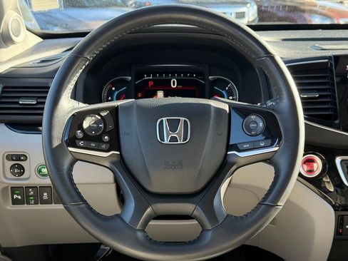 Used 2019 Honda Pilot Touring image 23