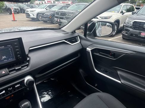 Used 2019 Toyota RAV4 LE w/ All Weather Liner Package AWD/4WD image 26