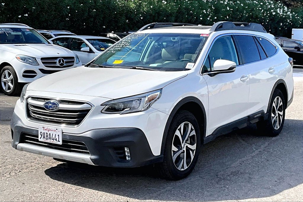 Used 2022 Subaru Outback Limited AWD/4WD image 3