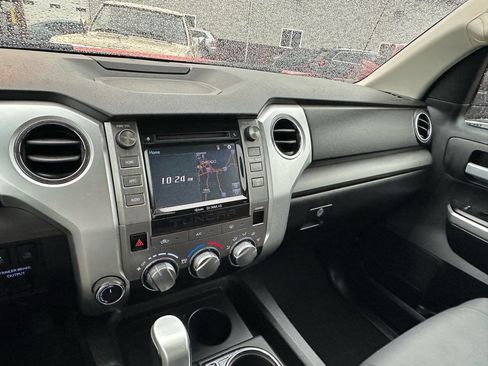 Used 2016 Toyota Tundra SR5 image 15