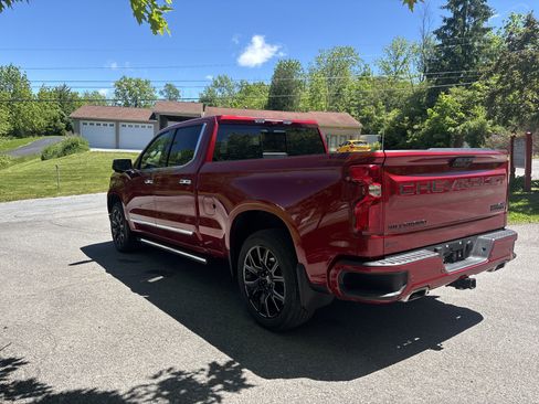 Used 2023 Chevrolet Silverado 1500 High Country w/ High Country Premium Package AWD/4WD image 6