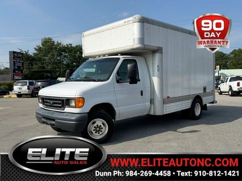 Used 2007 Ford E-450 and Econoline 450 RWD image 1