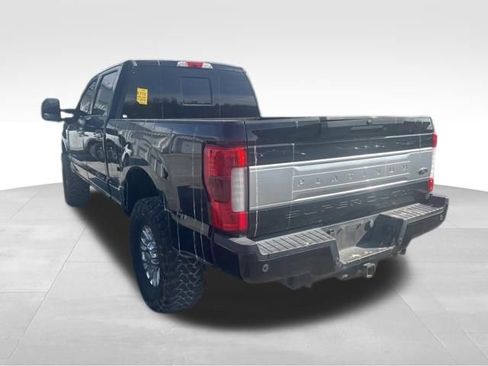 Used 2019 Ford F250 Platinum w/ Platinum Ultimate Package AWD/4WD image 5