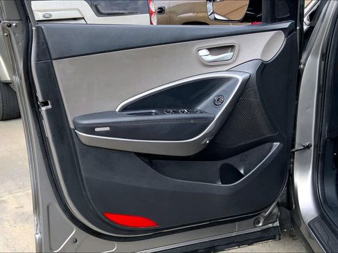 Used 2018 Hyundai Santa Fe Sport w/ 2.4L Value Package 02 image 21