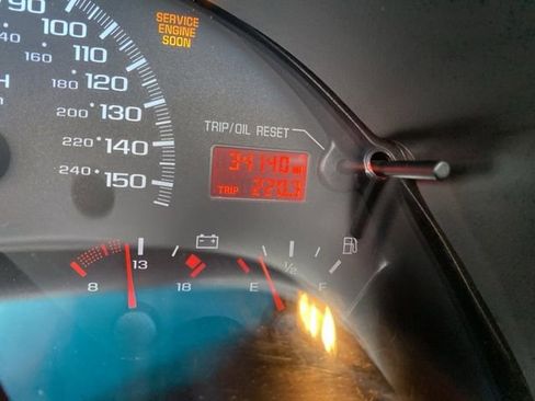 Used 2002 Chevrolet Camaro Z28 w/ SS Performance/Appearance Pkg RWD image 21