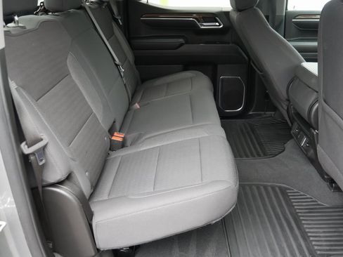 Used 2025 Chevrolet Silverado 1500 LT image 24