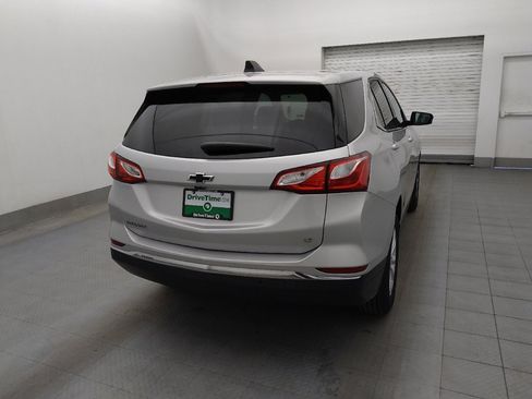 Used 2020 Chevrolet Equinox LT w/ Driver Convenience Package image 7