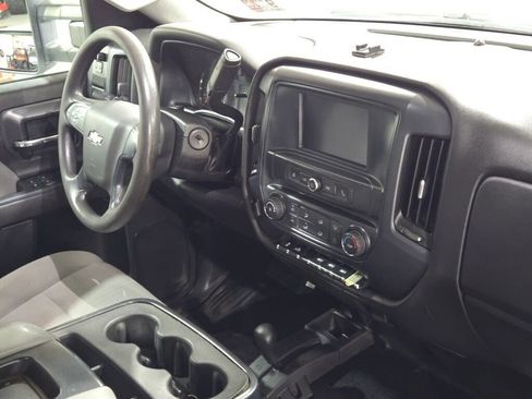 Used 2019 Chevrolet Silverado 2500 W/T image 8