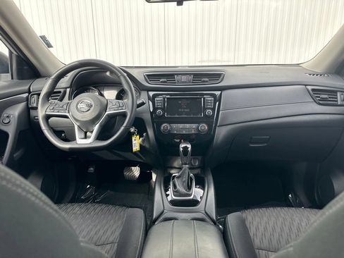 Used 2019 Nissan Rogue S w/ Special Edition Package FWD image 35
