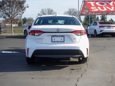 Certified 2023 Toyota Corolla LE image 10