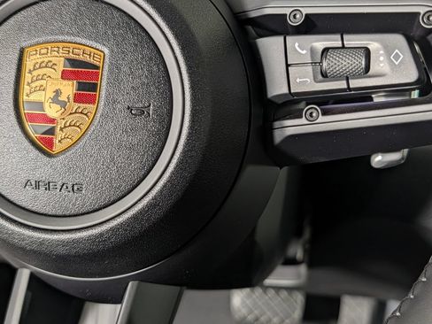 New 2026 Porsche Macan AWD/4WD image 38