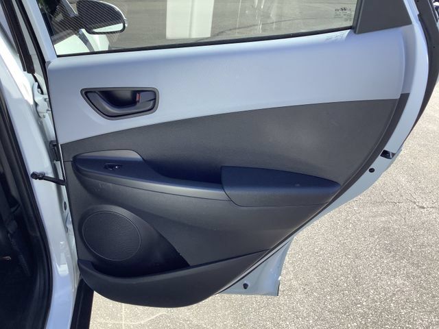 Used 2019 Hyundai Kona SEL FWD image 31