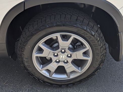 Used 2025 Honda Passport TrailSport image 7
