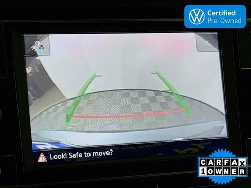 Certified 2023 Volkswagen Atlas SE image 15
