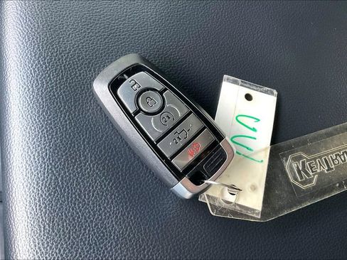 Used 2025 Ford F250 Lariat w/ Black Appearance Package image 36