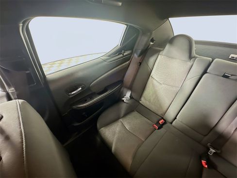 Used 2013 Dodge Avenger SE image 12