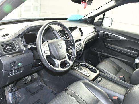 Certified 2022 Honda Passport TrailSport image 2