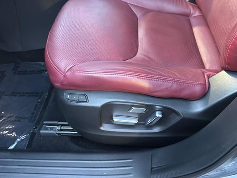 Used 2023 MAZDA CX-9 Carbon Edition image 28