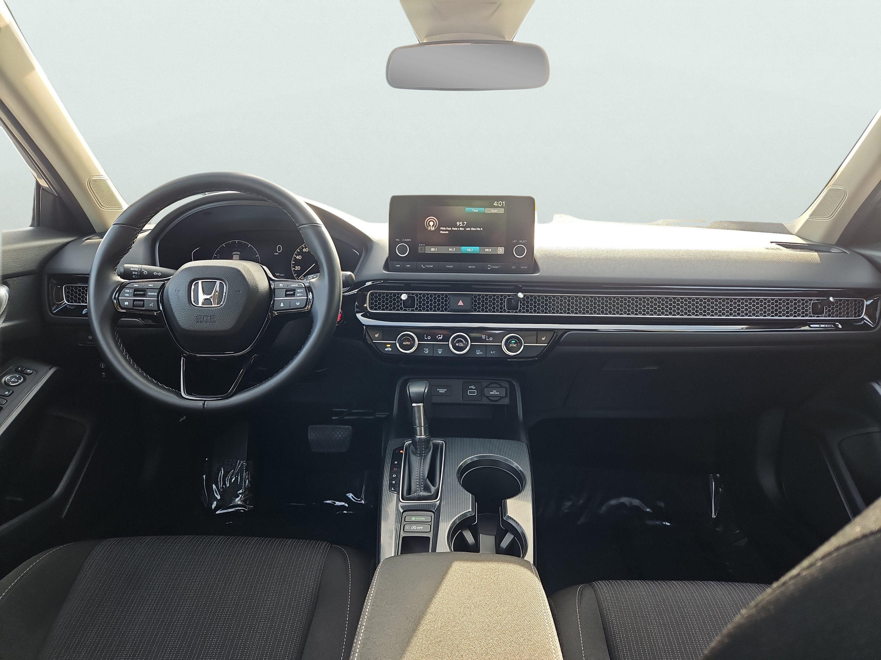 Used 2023 Honda Civic EX image 3