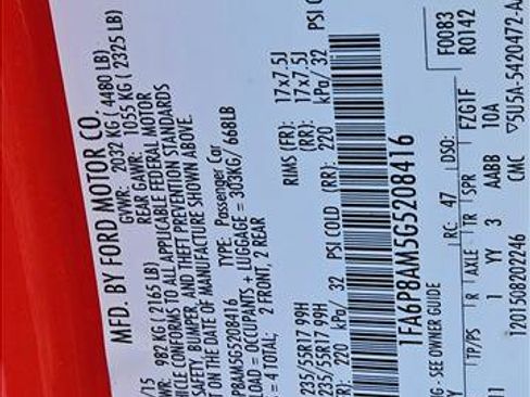 Used 2016 Ford Mustang Coupe image 9