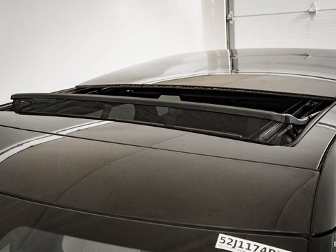 Used 2023 Land Rover Range Rover Evoque R-Dynamic S image 14