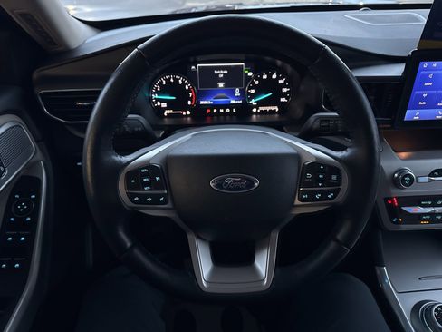 Certified 2023 Ford Explorer XLT w/ Equipment Group 202A image 28