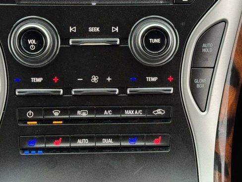 Used 2018 Lincoln MKX Reserve w/ Lincoln MKX Climate Package image 21