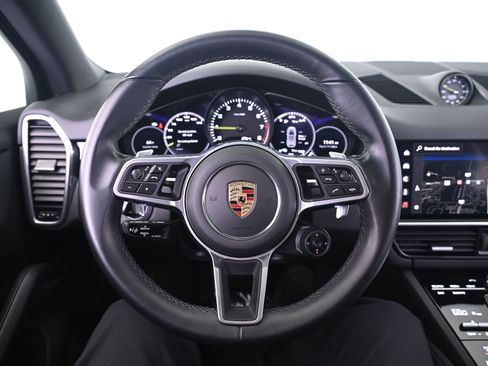 Certified 2022 Porsche Cayenne E-Hybrid image 35