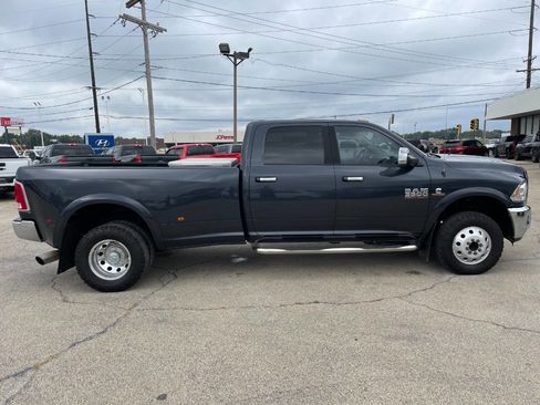 Used 2016 RAM 3500 Laramie w/ Convenience Group image 7