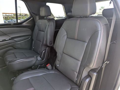 Certified 2022 Chevrolet Traverse RS image 16