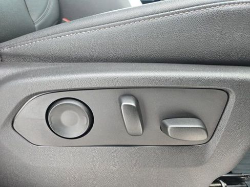 Used 2022 Chevrolet Silverado 1500 LTZ image 46