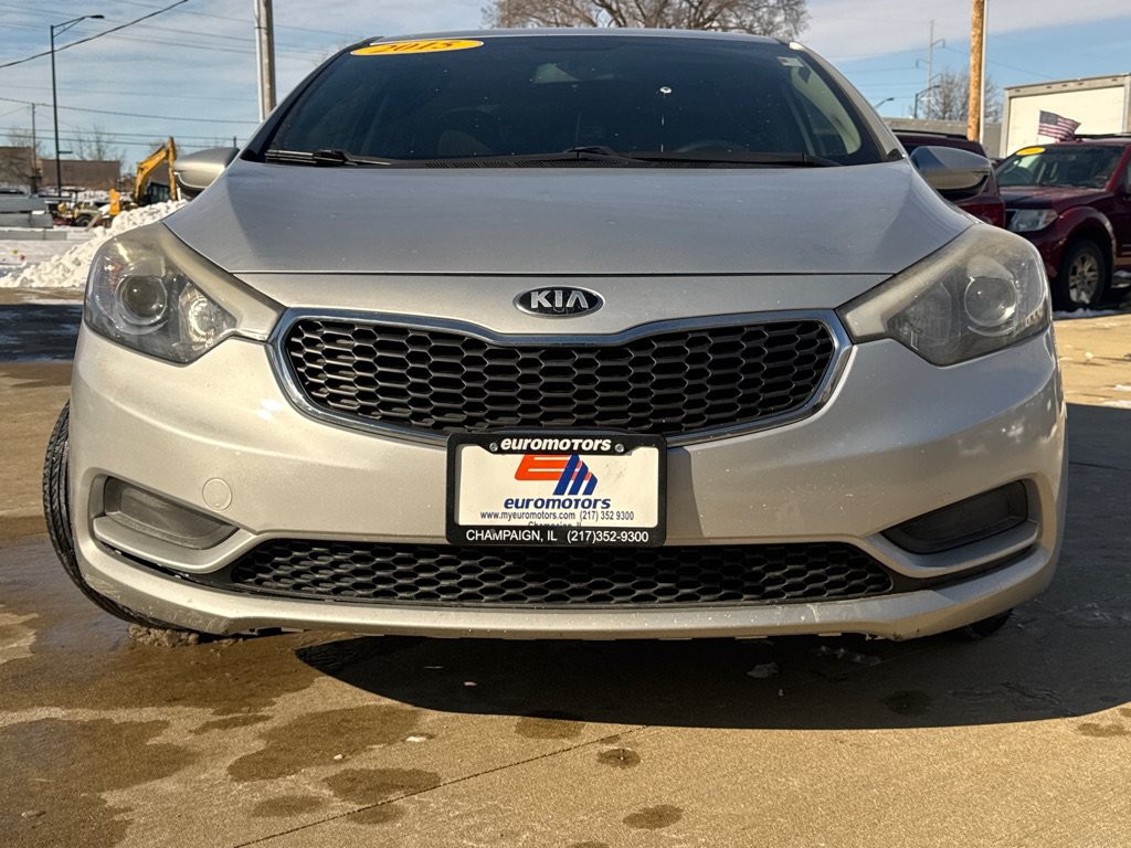 Used 2015 Kia Forte LX FWD image 2