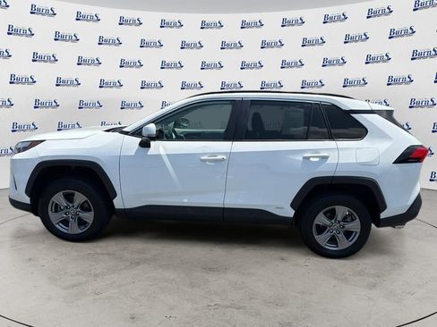 Used 2024 Toyota RAV4 XLE w/ Convenience Package AWD/4WD image 4