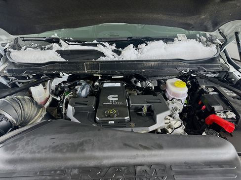 Used 2024 RAM 2500 Laramie image 33