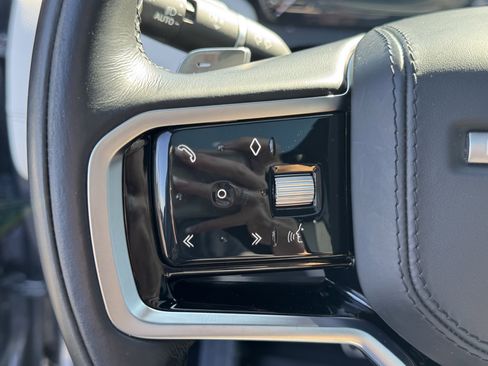 Used 2023 Land Rover Discovery Sport SE R-Dynamic image 21