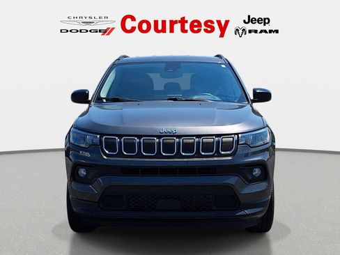 Certified 2022 Jeep Compass Latitude AWD/4WD image 9