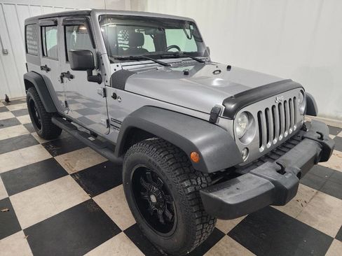 Used 2015 Jeep Wrangler Unlimited Sport w/ Connectivity Group image 4