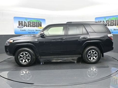 Used 2024 Toyota 4Runner TRD Off-Road image 2