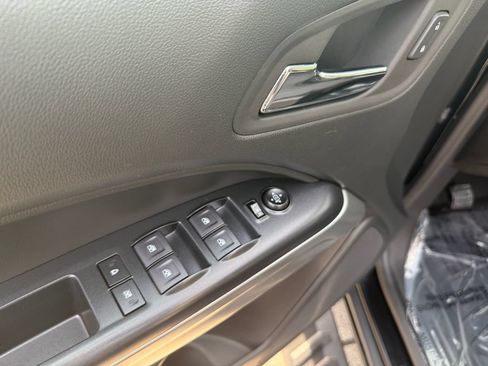 Used 2022 Chevrolet Colorado LT w/ LT Convenience Package AWD/4WD image 19