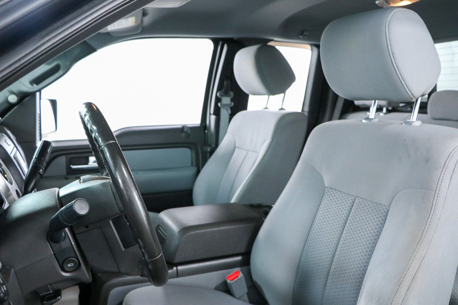 Used 2013 Ford F150 XLT w/ Luxury Equipment Group RWD image 24