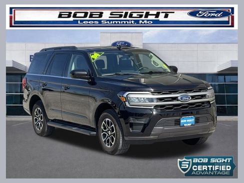 Used 2024 Ford Expedition XLT image 1