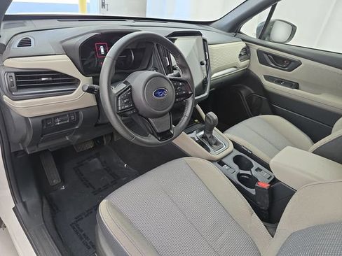 Used 2025 Subaru Forester Premium w/ Convenience Package #1 AWD/4WD image 16
