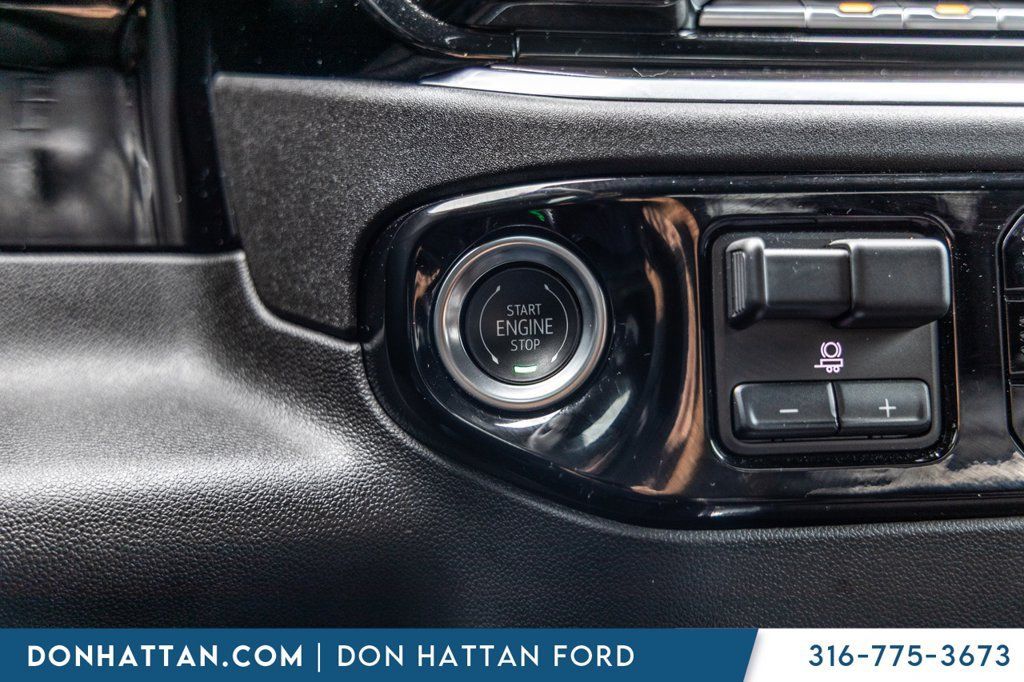 Used 2025 Chevrolet Silverado 1500 LTZ AWD/4WD image 11